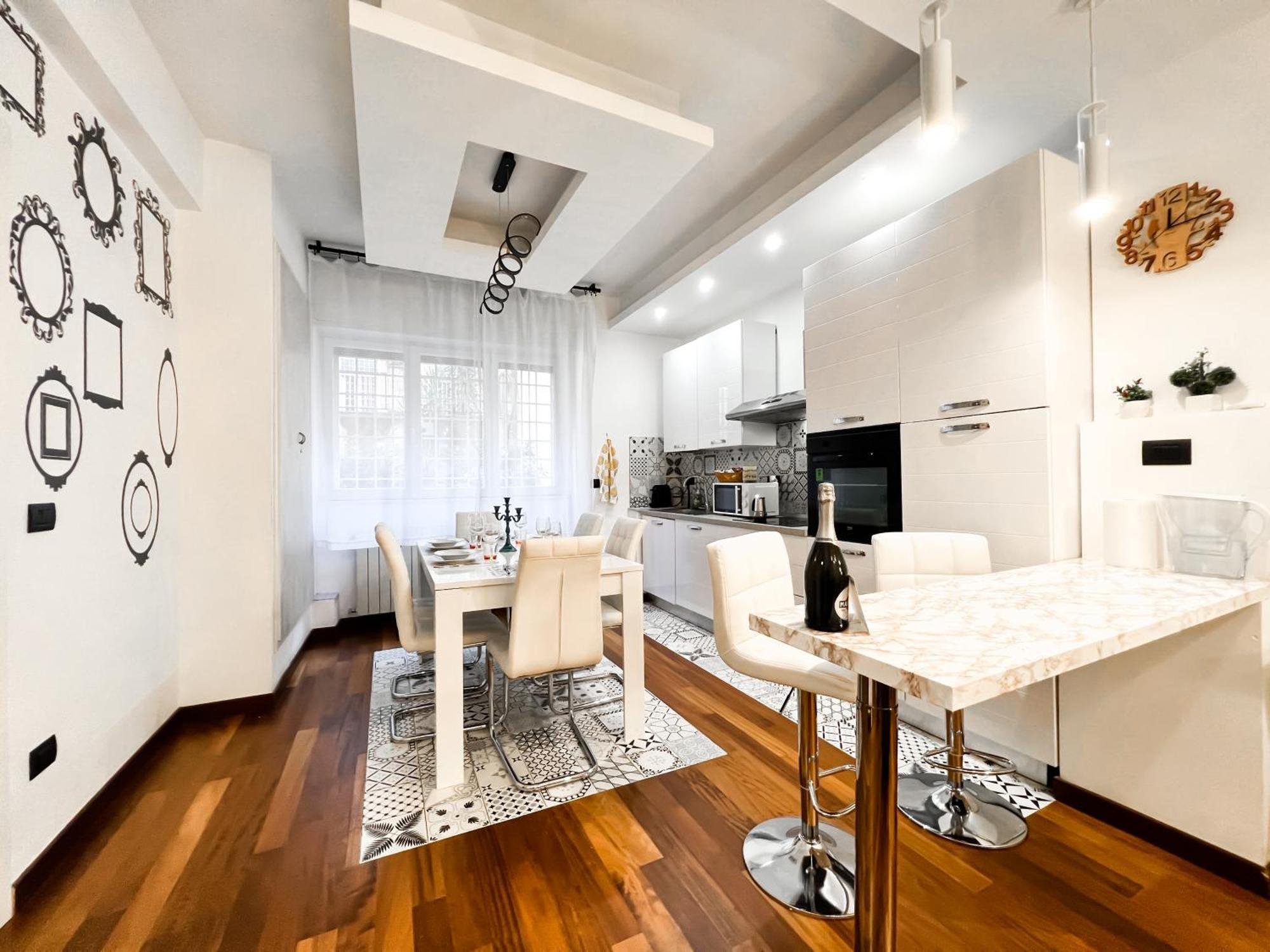 Unique House - 3 Bedrooms & 2 Bathrooms With 4 Beds - 100 Meters To The Metro A Rzym Zewnętrze zdjęcie